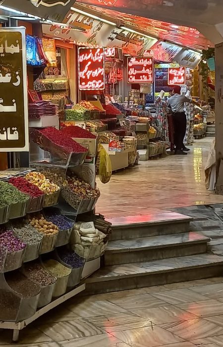 غرفه های غربی بازار